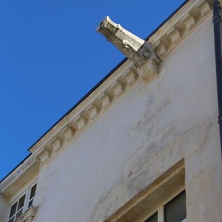 Une Maison En Ville Ла-Рошель Екстер'єр фото